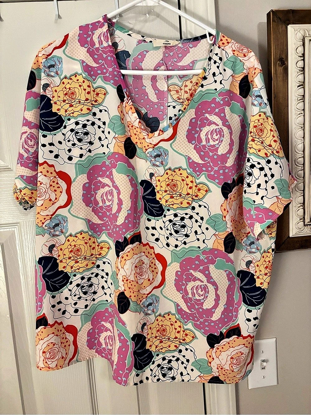 Floral Blouse in Pink & White Like New